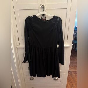 Black Silky Dress L/S Wide Wrist. Fits smaller.